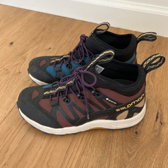 Aritzia Salomon Gor-Tex Xa pro 1 mid - Picture 2 of 6